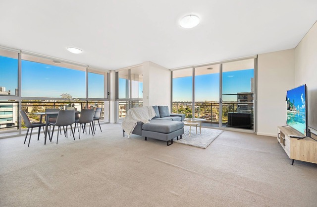 Amazing scene/2Br Apt/Shopping/Train/Hospital