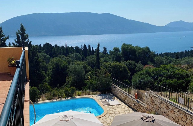 Amazing sea view,private pool,just super MHTE 0458K91000420601,EVRETI, FISCARDO