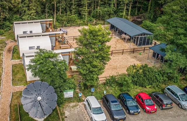 Amazing (sta)caravan in Hoogersmilde