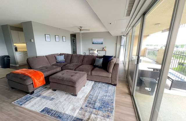 Amazing Views - 1-bedroom condo in Colorado Springs with AC, WiFi