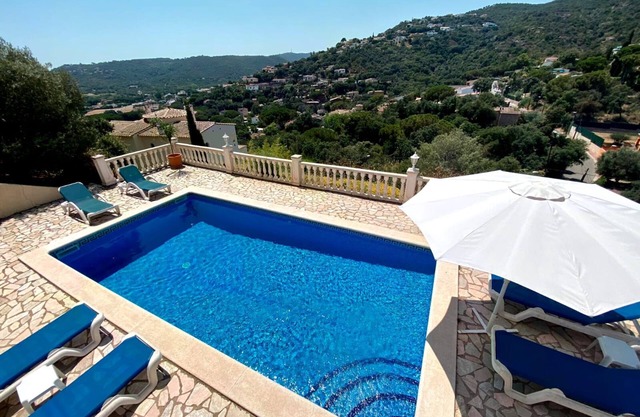 AMAZING VILLA with, chimney, heating, private swimming pool & great views.