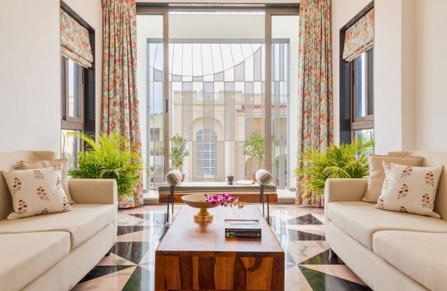 Amber Villa, Udaipur By Ebony Stays | Elegant 5 BHK Family Retreat near Lake
