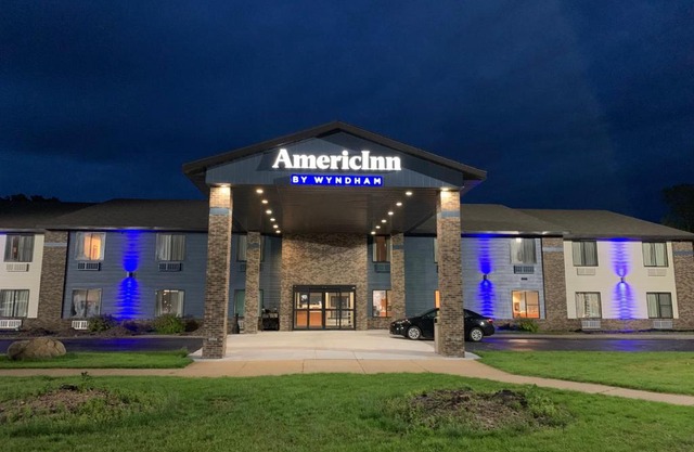AmericInn by Wyndham Prairie du Chien