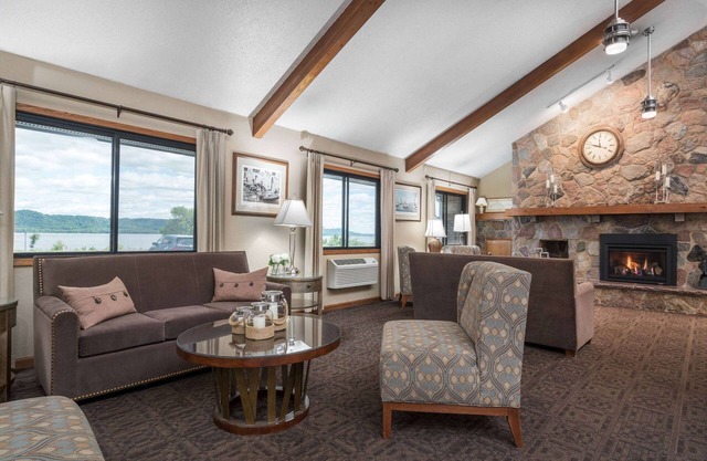 AmericInn by Wyndham Lake City