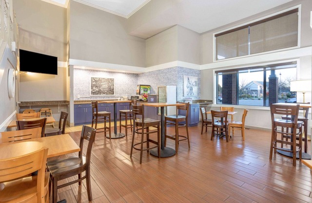 AmericInn by Wyndham Madison South