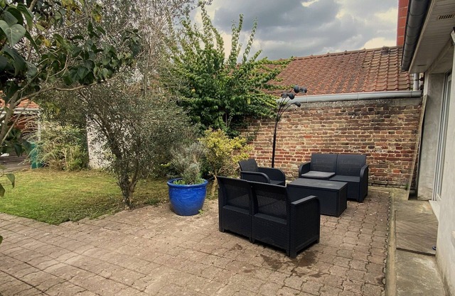 Amiens Maison 8p au Calme Beau Jardin