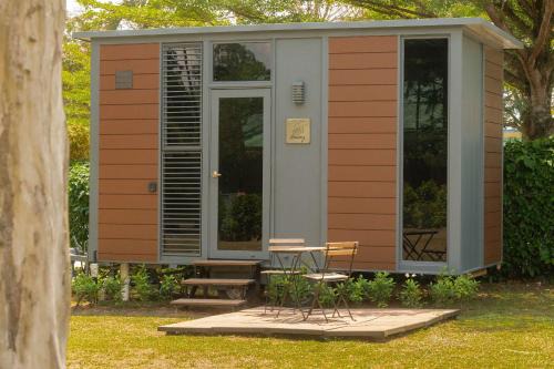 Amigo 2 by Tiny Away