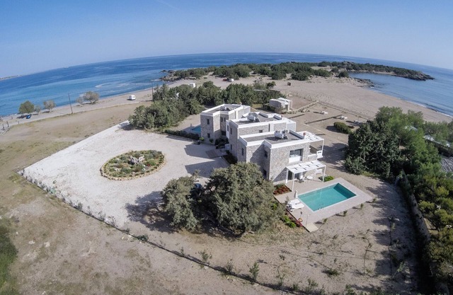 AMMOS-CEDAR BAY BEACHSIDE VILLAS -LUXURY STONE VILLA -PRIVATE POOL