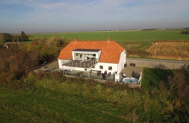 "Ammy" - 7.5km from the sea by Interhome