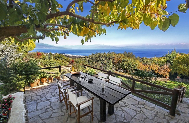 Ampelos Estate – The Villa (4 bedroom villa)