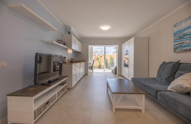 ampio luminoso 3 camere 3 bagni giardino quiete Wi-Fi