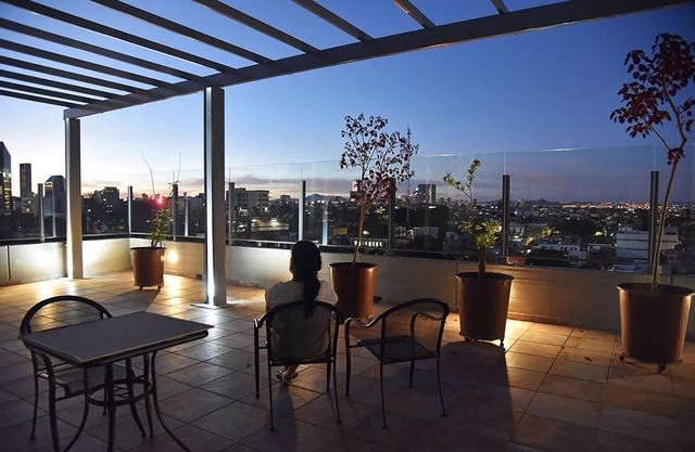 Amplio apartamento nuevo, espectaculares vistas! ¡En la Cool Colonia Americana!