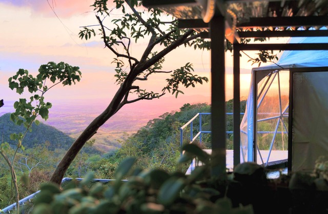 AN AWESOME GLAMPING IN THE JUNGLE