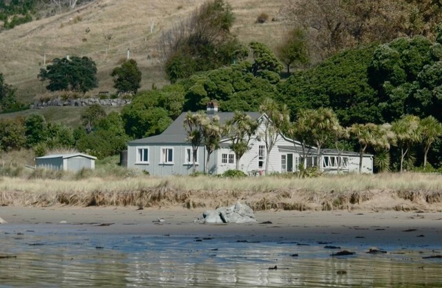 An historic holiday house right on the beach