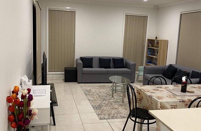 An immaculate 3 bedroom modern house, all to yourself