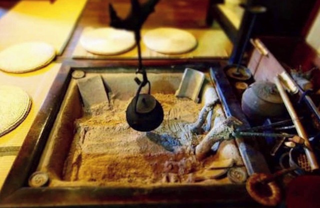 An old folk house with a hearth in the forest 30/Ina Nagano