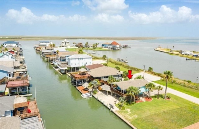 Anchors Away! Comfortable Beach and Fishing Getaway