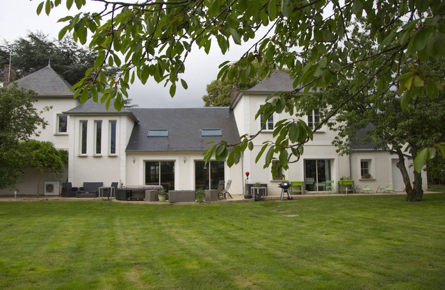Ancien Manoir Modernisé à 50 Minutes de Paris