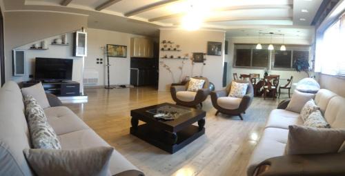 Andi guest house