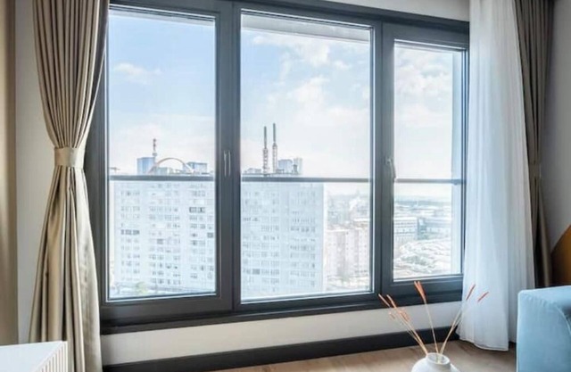 Anka - 2 BD Charming Apt w/ King Bed, AC & Views
