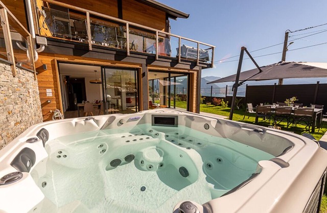 ANNECY HAPPY LODGE 5 PERS LAKE VIEW JACUZZI TERRACE