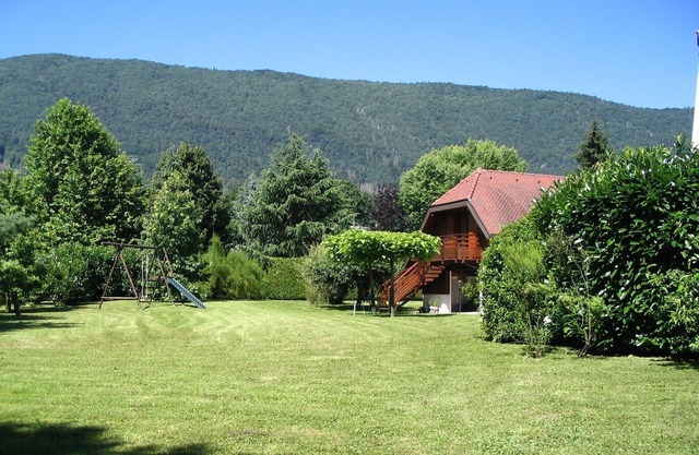 ANNECY SEVRIER LAKE * APARTMENT 100 m FROM THE LAKE
