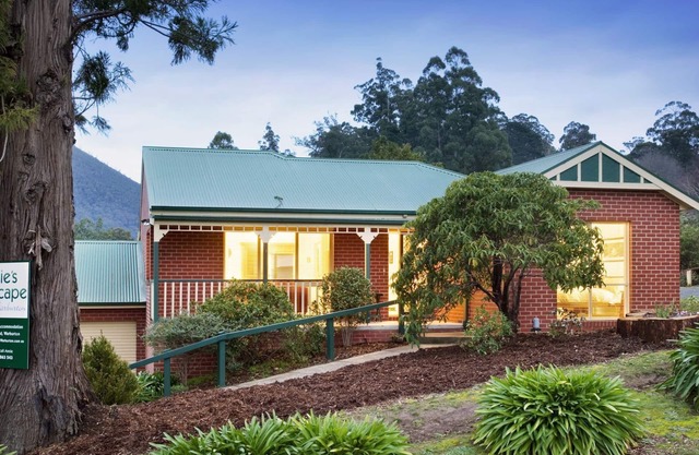 Annie's Escape in Warburton