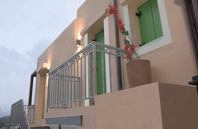 Ano Siroa. Cycladic house with amazing views