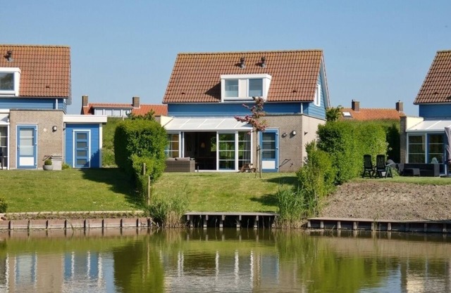 Antibes 240 - Kustpark Village Scaldia - Detached holiday villa directly at the lake with spacious garden