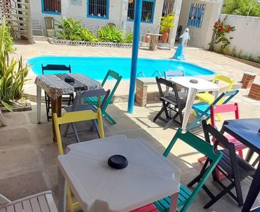 AP10-A 50 Metros da Praia Flats Mobiliados para 2 pessoas
