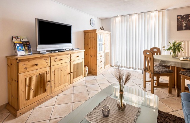 Apartment 'Schwarzwaldblick' with Mountain View, Balcony and Wi-Fi