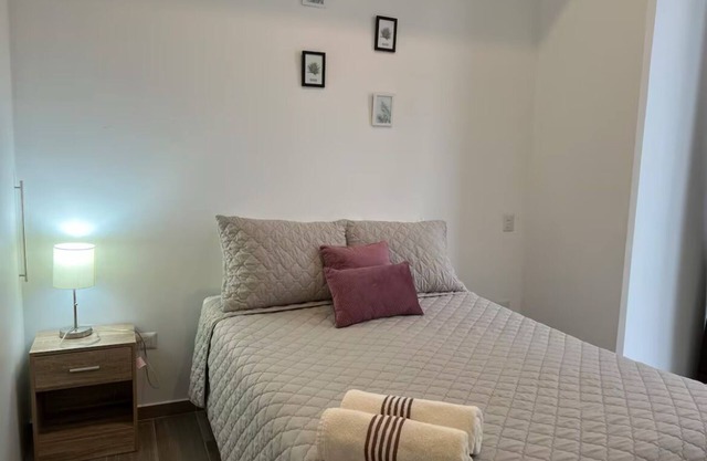 Apartamento de dos Habitaciones Cerca del Aeropuerto