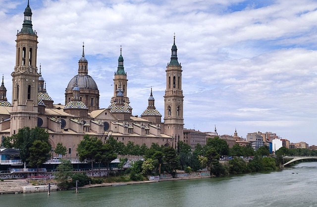 Apartamento Cerca de Plaza Pilar