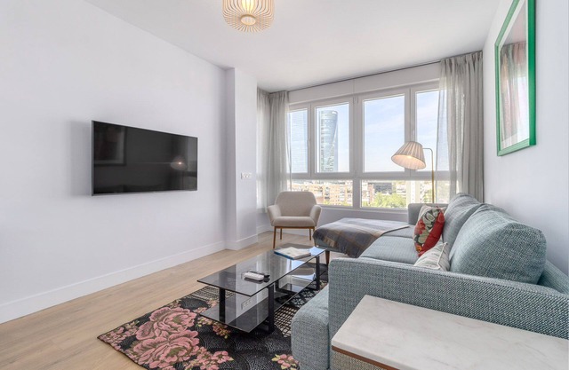 Apartamento Cercano las 4 torres (Chamartin II)