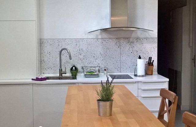 Apartamento Privado en Chalet de Lujo con Jardín , Mascotas si