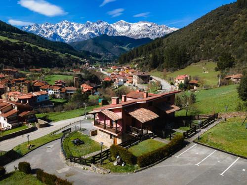 Apartamentos La Montaña