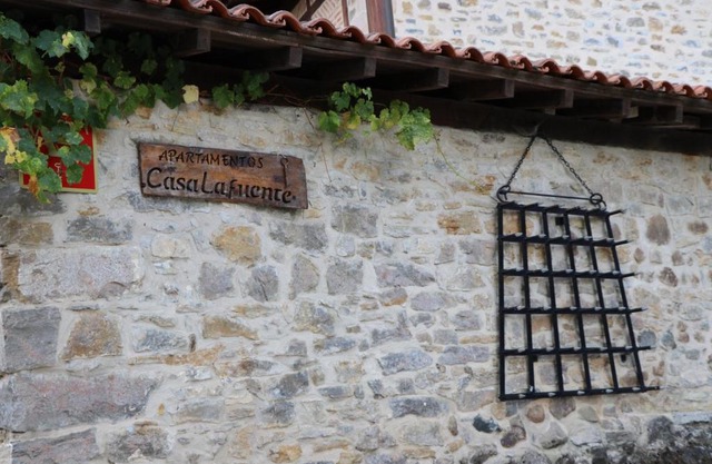 Apartamentos Rurales Casa Lafuente