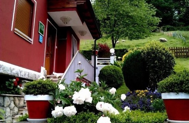 Apartamentos Rurales Huerta Carúa for 4 people