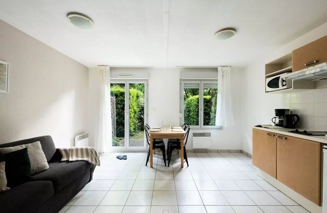 Aparthotel Garden & City Lyon - Lissieu 3* - 2 rooms 2 people