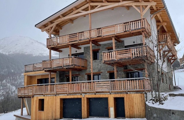 Apartment just 80 m from the ski lifts.
