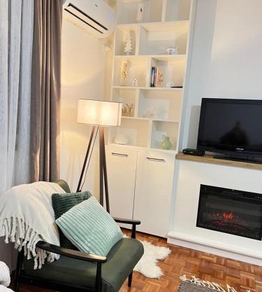 Apartman Ogledalce, potpuno opremljen stan od 51m2, Kruševac Smeštaj