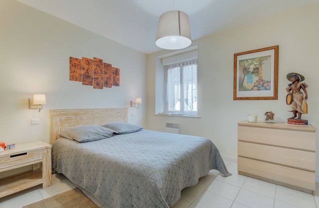 Apartment 'Grain De Vanille' with Private Terrace and Wi-Fi