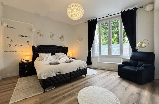Apartment 1. Attractive apartment (t2 of 60m2) on air-conditioned ground floor with terrace.