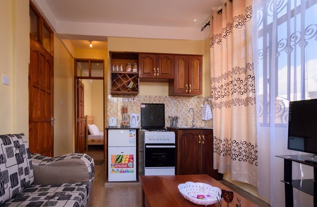 Apartment 1 bedroom furnished, in a 3 apartments house, 10min from Arusha Center
