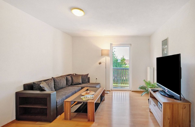 Apartment '1' with Balcony and Wi-Fi