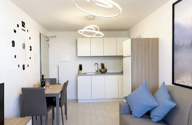 Apartment 2+2 with panoramic terrace (205)