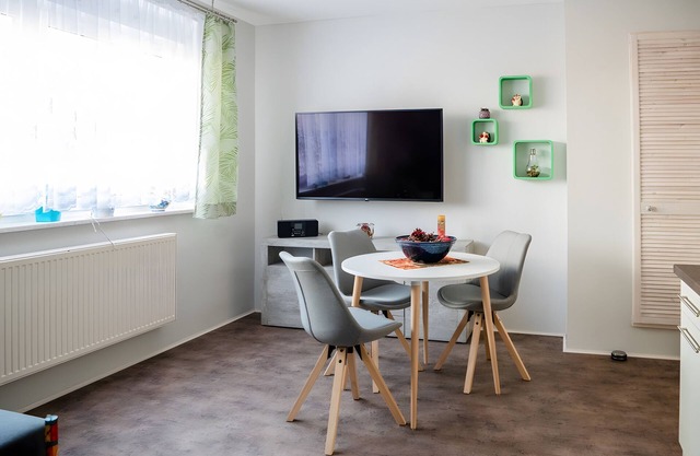 Apartment '2' with Shared Terrace, Private Garden and Wi-Fi