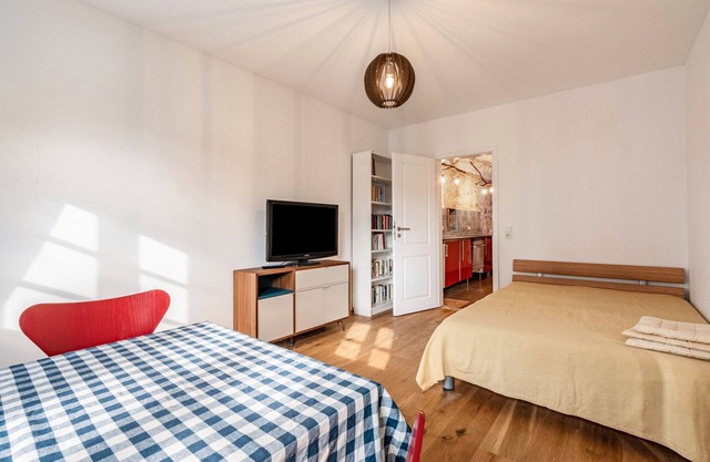 Apartment '2 Zimmer Erdgeschoß' with Shared Terrace, Shared Garden and Wi-Fi