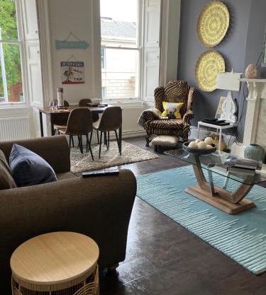 Apartment 28