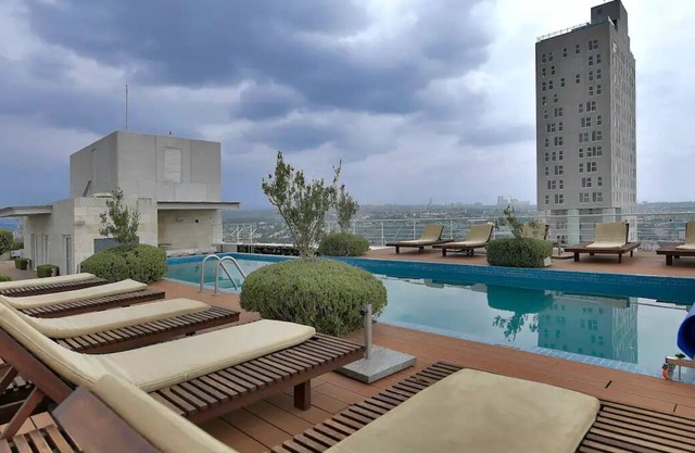 Apartment- 30 Min from Formula 1